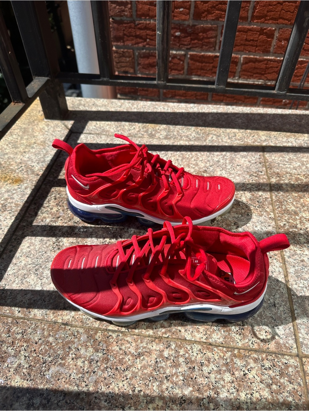 Nike Vapor Max Plus Firecracker
